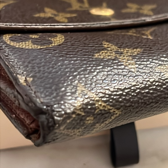 Authentic Louis Vuitton monogram wallet - Picture 7 of 16